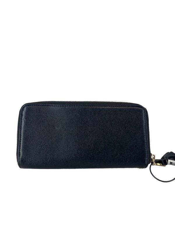 Wallet By Clothes Mentor  Size: Large Fashion