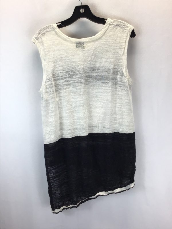 Top Sleeveless By Left Of Center  Size: M Supply