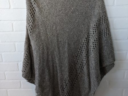 Poncho By Bass  Size: L Fashion