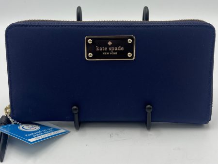 Like New! Wallet Designer By Kate Spade  Size: Medium Hot on Sale