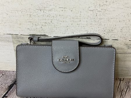 Wristlet Designer By Coach  Size: Medium Supply