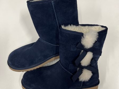 Boots Snow By Koolaburra By Ugg  Size: 9 Discount